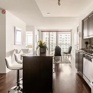  Apartment Downtown Toronto+free Parking+cn Tower View Canada